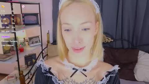 Lylu online show from March 3, 10:05 pm