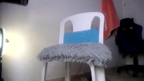 hairygirl83 online show from June 28, 12:23 pm