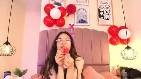 hanabie_ online show from February 13, 3:52 am