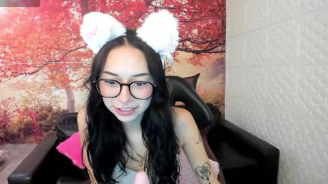 Hanaku  online show from January 26, 1:15 pm