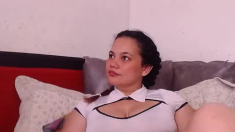  Hanna  online show from May 15, 8:44 pm