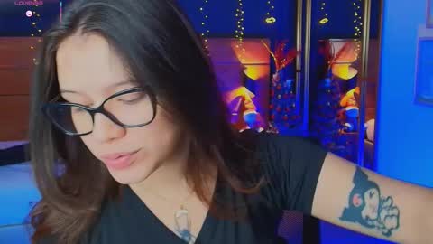 Hanna online show from November 24, 7:38 pm