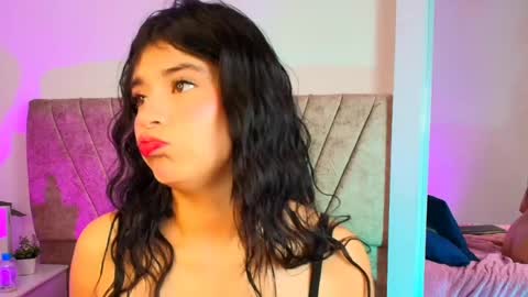 Hanna 3 online show from May 30, 2:37 pm
