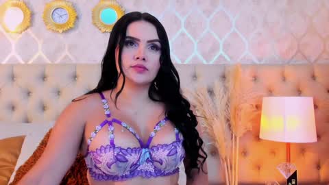 Hanna Brunn  online show from February 4, 10:24 pm