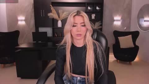  Hanna Connor  online show from September 12, 8:27 pm