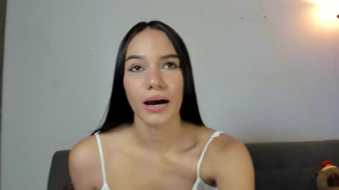 Hannah online show from March 20, 10:25 pm