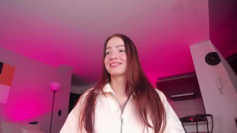 Hannah online show from February 11, 10:50 pm