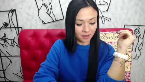 HannaLopas online show from December 9, 4:47 pm