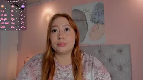 hannamartinn_ online show from April 23, 3:36 pm