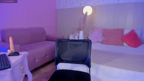 hannaprada1 online show from August 9, 8:18 am