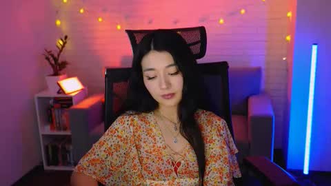 hannarosie online show from November 17, 9:37 pm