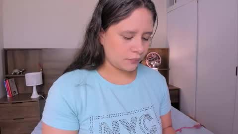 taylor live   online show from December 2, 10:23 pm