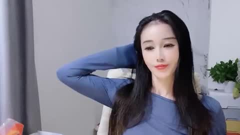 happysweety1688 online show from October 30, 3:24 pm