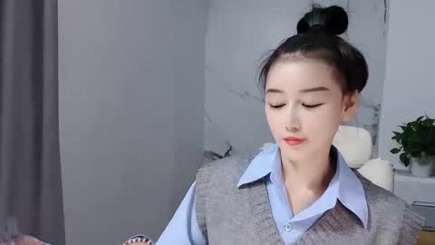 happysweety1688 online show from December 4, 6:19 pm