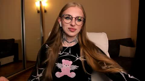 Julia online show from April 21, 5:14 am