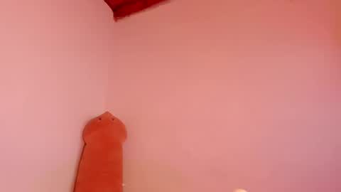 Annie online show from October 15, 4:48 am