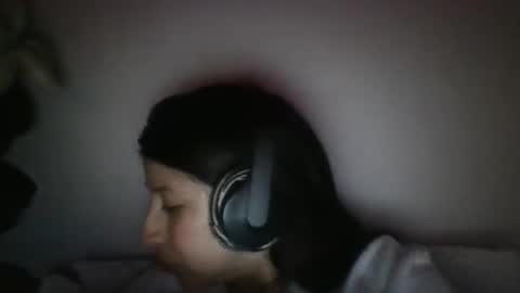 lady online show from February 9, 6:04 am