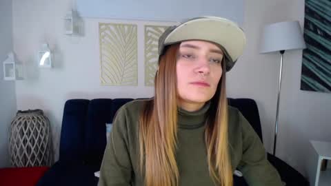 Nicole online show from February 1, 3:41 am