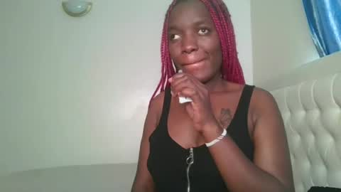havanna_p1 online show from July 13, 9:43 am