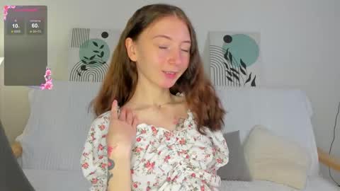 Lola online show from November 5, 8:08 am