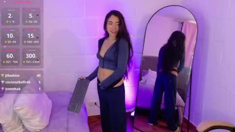 HAZEL LYNN ROSS online show from April 27, 8:28 pm