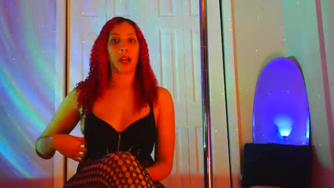 Heavenllyy online show from January 28, 11:39 pm