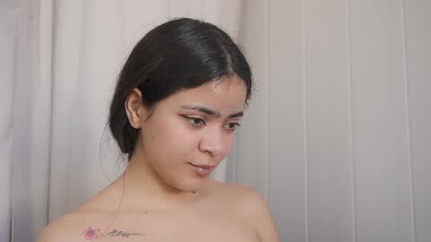 hecate333 online show from January 22, 9:46 am