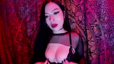   online show from November 4, 7:24 am