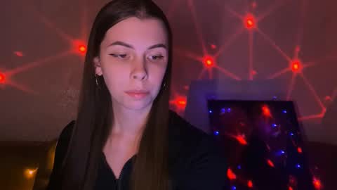 Heiley online show from December 5, 6:44 pm