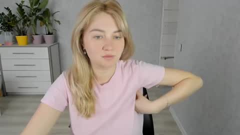 Helen sven online show from February 6, 8:39 am