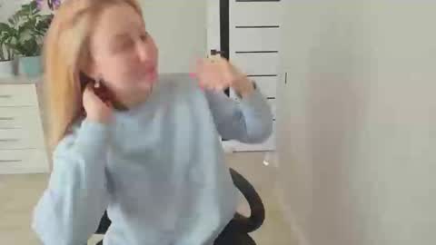 Helen sven online show from October 23, 8:31 am