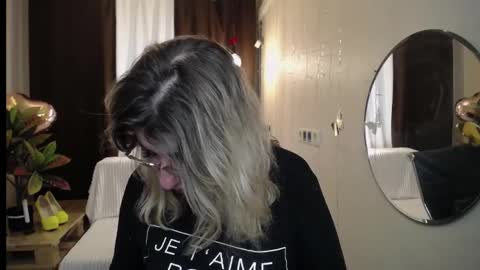 helenenigma online show from March 11, 5:57 am