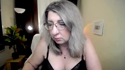 helenenigma online show from October 8, 6:34 pm