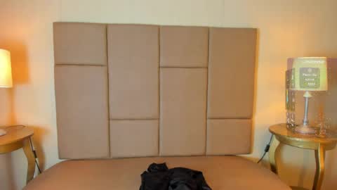 Helen or Hells online show from April 15, 1:33 pm