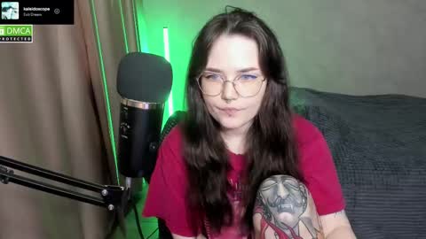 Red online show from March 11, 6:52 pm