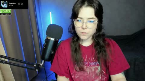 Red online show from October 18, 8:10 pm