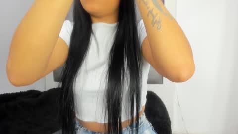 hellen__smith_ online show from October 13, 1:58 pm