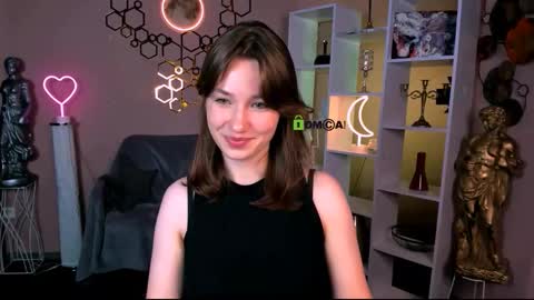 Helli online show from October 17, 7:17 pm