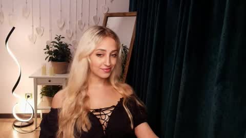 Elise online show from May 21, 2:20 am