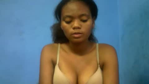 herisse01 online show from April 25, 1:41 pm