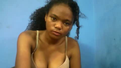 herisse01 online show from March 27, 10:38 am