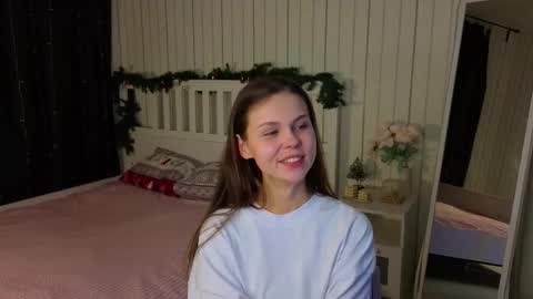 Nicole online show from March 19, 7:07 pm