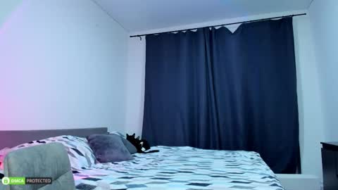 Bella 3 online show from September 25, 10:51 pm