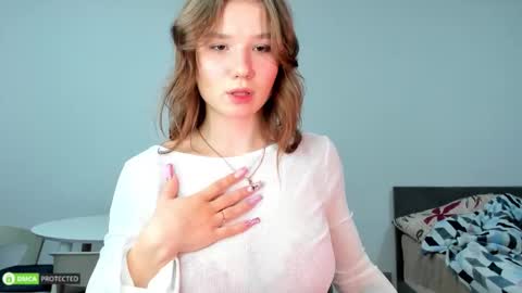 Bella 3 online show from September 19, 11:04 pm