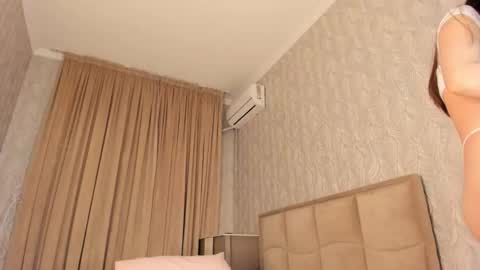 Maneki-Neko online show from February 19, 1:49 am