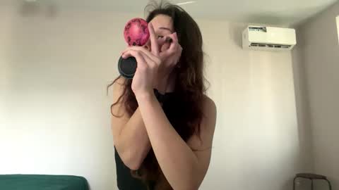 Hi Im Elizabeth online show from October 24, 10:00 am