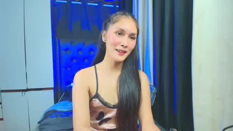 yuricah online show from December 5, 2:55 am