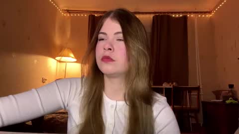 I am Amy ntmu Lets hit 10 Thumbs Up together online show from February 22, 7:37 pm