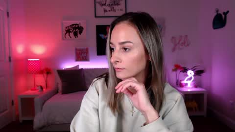 Holi Hurricane online show from September 29, 4:28 am