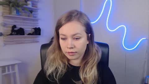 Holly online show from March 10, 12:29 am